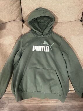 PUMA Youth L/Adult XS Green Hoodie
